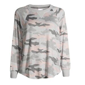 Women’s camo top